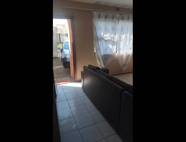 2 BEDROOM HOUSE FOR SALE IN MOTHERWELL NU 7